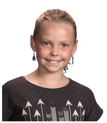 professional school photo of girl